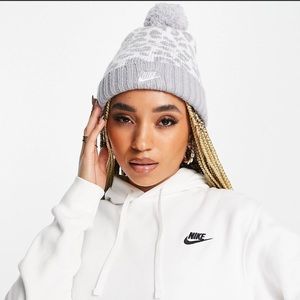 Nike leopard print pom pom cuffed beanie hat in gray